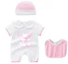 Mode d'été 3 PCS Nouveau-né Barboteuses vêtements de bébé unisexe Lettre de bande dessinée Imprimer Manches courtes bébé garçon fille Barboteuse et chapeau Bavoirs set2715483