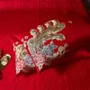 Luxo vermelho estilo chinês casamento conjunto de cama ouro loong phoenix bordado escovado capa edredão colcha roupa fronhas 240112