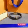 Bracciale rigido Braccialetti di moda all'ingrosso Braccialetti da donna Designer Lettera fortunata Gioielli in ecopelle Placcato oro 18 carati Bracciale in acciaio inossidabile Regali di nozze per donna S2