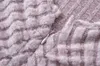 Europese en Amerikaanse herfst- en winterborst V-hals geplooide slanke klokmouwen top pitstrip dun geborsteld ontwerp met dubbele ritssluiting T-shirt