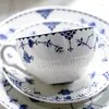 Piatti Piatto in ceramica del Nord Europa Desktop Sottosmalto Colore Dessert artigianale Motivo floreale Set di tazze e piattini Stoviglie da cucina