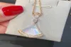 V gold materal luxurious quality nature shell with fan shape pendant necklace and sparkly diamond for women weddding jewelry gift 5422040