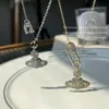 Viviennelies moda luxo clássico designer colar para mulheres cheio de diamantes Saturn Pins titânio colar de aço designer joalheiro Westwood para presentes de mulher