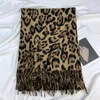 Women Leopard Cashmere Scarves Lady Winter Thicken Warm Pashmina Shawls Casual Long Filt mode Wrap Tassels Plus Size 200cm 240111