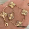 Charm Bracelets Van Clover Designer Bracelet Pearl 4 Leaf Gold Laser Brand Bangle Necklace Earrings Wedding a Jewelr