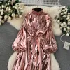 Pink Elegant Fashion Loose Wide Leg Rompers Overdimensionerade Autumn Women Gold Long Sleeve High midjextlås Pleatered Jumpsuits Casual 240112