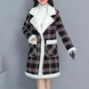 2024 Winter Neue frauen Winddicht Jacke Künstliche Kaschmir Wolle Mantel Plaid Dicken Samt Mittellange frauen Wolle Stoff mantel 240112