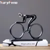 YuryFvna Statue de vélo Champion cycliste Sculpture Figurine moderne Art abstrait athlète décor à la maison décoration de chambre ornements 240111
