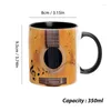 Mugs Music Themed Coffee Creative Guitars Piano Design Cup 350 ml Keramisk mugg för Lover Breakfast Kitchen Supplies