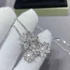 Desginer Clover Edition Fanjia Necklace Women's Four Leaf Grass Full Diamond Light Eregance Clavicle Chain High Sens