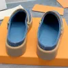 Aspen Platform Clog 1ACMRC Blauwe denim Betreden rubberen buitenzool mannen dames klomp designer sandalen schapenvacht voering paar slippers Letter sandalen Groot formaat 35 46