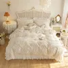 Winter Soft Carved Velvet Fleece Princess Wedding Bed Skirt Bedding Set Duvet Cover Quilt Bedspread Linen Pillowcases 240112