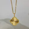 2024DESIGNER WOMEN CLOVER VAN NECKLACES Cleef Chain Diamond Steel Jewelry Girl Best Weddingギフト