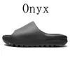 Kobiety mężczyzn Kaptuki projektantki Slajdes Ploam Runner Summer Slider Mineral Blue Onyx Pure Sandals Slipper Bone Clog Clog Desert Ararat Slajdes Buty