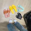 Luxury Summer Woman Fashion Brand Slippers Digner Mens Sandals Dhgate Double Trainers Slide Beach Slipper Lady Hotel Sandal Factory Vintage Sandale Indoor