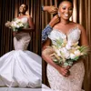 Vestido de casamento sereia de luxo para noiva plus size com decote transparente em cetim apliques strass em camadas vestidos de casamento de renda de tule para casamento para mulheres negras da Nigéria NW013