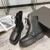 Femmes designers de luxe Boots Boots Half Boots Platform Patchwork Botkle Boots Calfskin Quality Flat Lace Up Boots Chelsea Top Quality