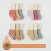 3 par/parti Autumn Winter Thicked Håll varma barn Sockor Cotton Soft Bonless Non-Slip Terry Anti Slip Born Baby 240111