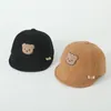 Cappellini con sfera Doit 2024 Autunno Bambino Berretto da baseball Ragazzo Ragazza Orso Etichetta Tesa morbida Inverno Bambino Bambini Cappello di Snapback da sole per 1 a 4 anni