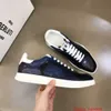 Casual Shoes Playtime Scritto Leather Sneaker New Men's Scritto Mönster Trendiga herrsportskor med kalvläderpolering färg retro mode casual skor hbde