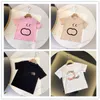 Baby Designer Childrens Fashion T Shirt Luxury Kids Tees Wear Summer Round Neck Sweat Absorberande korta ärmar utomhus andningsbar bomull T -shirt 23 Stil