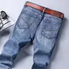 Jeans da uomo classici Jean pantaloni casual maschili a gamba dritta di alta qualità Plus Size 3040 pantaloni in denim di cotone Ropa Hombre 240112