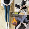 939# Autumn Winter Plus Velvet Stretch Denim Maternity Jeans Belly Pencil Pants Clothes for Pregnant Women Casual Warm Pregnancy 240111