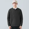 Les pulls masculins tricotés pour les hommes de vêtements lisses décontractés en V Pillurs de cou de cou couleur noire unie coréenne 2024 Mode de commande d'automne en