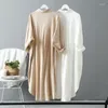 Casual klänningar 2024 Spring Women's Bluses Korean Clothing Autumn Vintage Linen Cotton Mid-Längd White Shirt Dress for Female Chic Tops