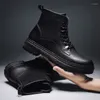 Buty męskie 2024 Autumn Winter Designer Vintage British Leather Bot Męski Modna Moda Casual Black Platform Buty dla mężczyzn