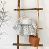 Rompers 2021 Vêtements pour bébé Toddler Girls Vêtements Floral BodySuit en dentelle H240508