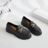 Geklede schoenen Loafers Damesschoenen Nieuw in de mode Luxe designerplatform Dikke bodem Hoogte toenemende schoenen Metalen ketting Slip-on-kledingschoenen