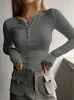Créez un look simple mais élégant avec un pull en tricot de style européen et américain pour femmes avec un ajustement slim et une variété de couleurs AST180481
