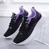2024 Vinterkvinnor Skor Vandring Running Soft Casual Flat Shoes Fashion Black Beige Purple Trainers Big Size 35-41 GAI