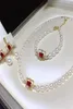 Örhängen halsband Habitoo 67mm Vit naturligt sötvatten Pärlarmband Röd CZ SQAURE Fittings Gorgeous smyckesuppsättning för kvinnor8854320