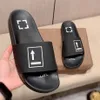 Designer Tazz Slipper Buty Sandałowe buty gumowa podeszwa zjeżdżalnia z butów sneakerowych dla kobiety męskie czarne białe muła suwaki plażowe płaskie obcas