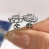 أزياء النساء الأزياء الماس زهرة الأقراط 925 الجنيه الاسترليني الفضة تمريرة اختبار Gra Moissanite الأزرار الأزرار هدية لطيفة