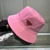 Chapeaux de godet pour femmes de concepteur Chapeaux ajustés Sun Prevent Bonnet Bonnet Casquette de baseball Snapbacks Robe de pêche en plein air Bonnets Fedora Chapeaux larges imperméables PR4