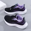 2024 Vinterkvinnor Skor Vandring Running Soft Casual Flat Shoes Fashion Black Beige Purple Trainers Big Size 35-41 GAI