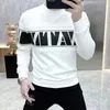 2023 TShirt for Men ONeck Tee Sweatshirt Autumn Winter Light Luxury Casual Jacquard Men's Fashion Highend Base Top T shirts 240112