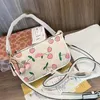 2023 tote con ciondolo con ciondoli di ciliegia Borsa a tracolla ragazza donna accessori moda decorazione regalo