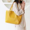 Sacos de noite A4 de alta qualidade de couro genuíno mulheres bolsa casual tote feminino bolsa de ombro saco de compras amarelo preto azul cinza branco m6513