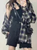 女性用ブラウスヴィンテージチェック柄シャツ女性特大の長袖美学の基本的なプレッピーボタンアップシャツ韓国のチェックトップスストリートウェア