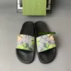 2024 Famoso Designer Sandálias Floral Flats Gear Sole Mens Sandália Luxo Moda Flores Borracha Couro Slides Sliders Mulheres Senhoras Slip Sandale Sandalias