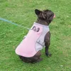 Le gilet pour animaux de compagnie permet aux chiens de jouer joyeusement en été avec des fonctions de refroidissement et de prévention des coups de chaleur adaptées à différents types.