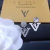 925 verzilverde diamanten oorknopjes Boutique Damesgeschenken Sieraden Modestijl Vergulde Letter Stud Oorbellen Ontwerp voor Vrouwen Luxe Cadeau Oorbellen met doos