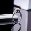 2024 gorąca wyprzedaż Fashional 14K biały złoto halo moissanite pierścionek zaręczynowy pierścionek diamentowy dla kobiety