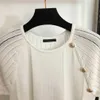 Brand Women T Shirt Luksusowy przycisk mody pusty z krótkim rękawem Knifowanie wysokiej jakości damskich ubrania Górna odzież 13 stycznia