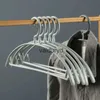 Hangers Rekken 10st Kleerhangers Plastic Antislip Naadloze Hangers Traceless Halve Cirkel Kleerhangers Drogen Winddichte Kledingrekkenvaiduryd