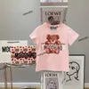 Barn sommar t-shirts designer tees pojkar flickor kvinnor herr mode björn brev mosaik tryckt toppar barn avslappnade trendiga tshirts fler färger lyx 2024 hög kvalitet